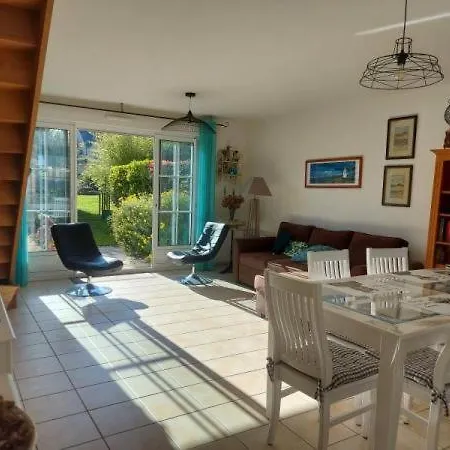 Holiday home La Salicorne
